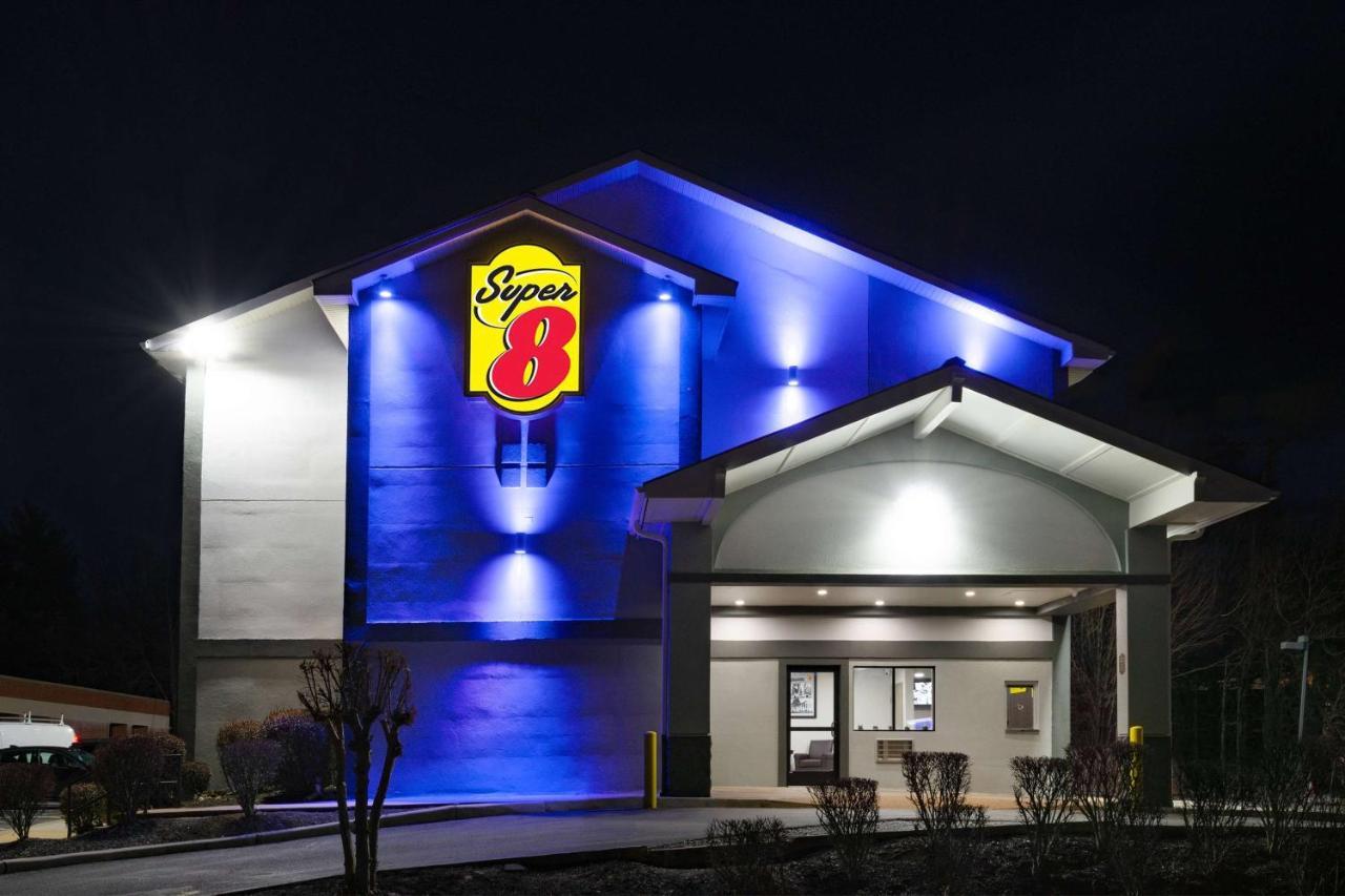 Super 8 By Wyndham Charlottesville Extérieur photo